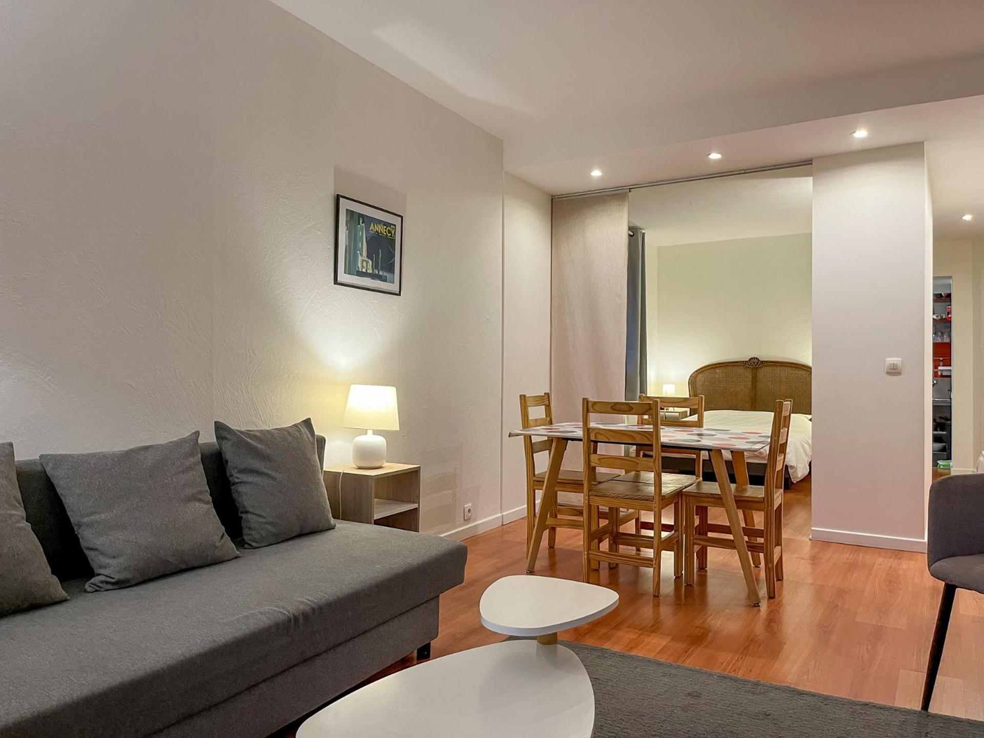 Appartement idéal en plein centre ville proche lac Annecy Extérieur photo